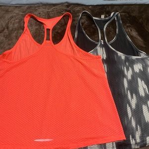 Set of 2 Under Armour tank tops